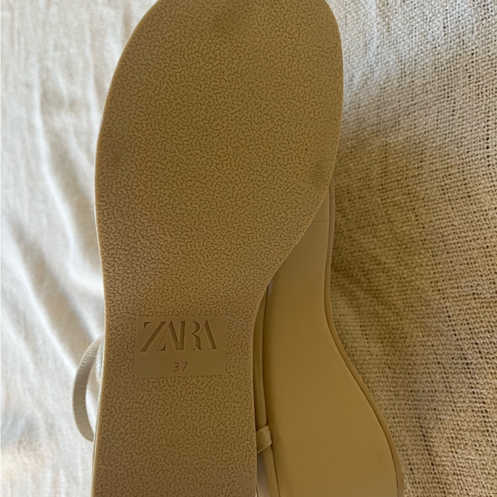 Platform Sandals - Picture 4 of 4